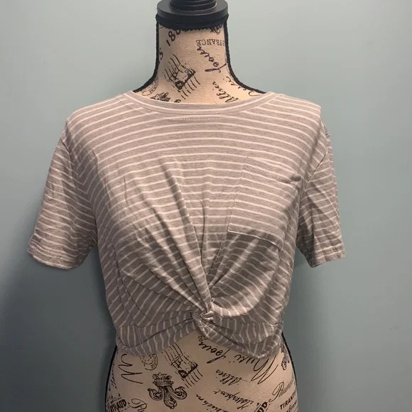 Cute bundle 🖤 - Picture 2 of 5